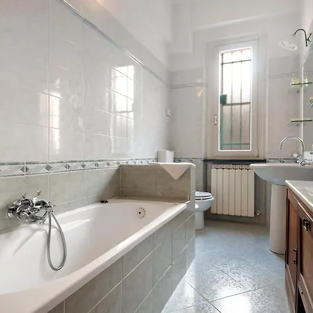 Via Daneri 2 Con Giardino Apartman